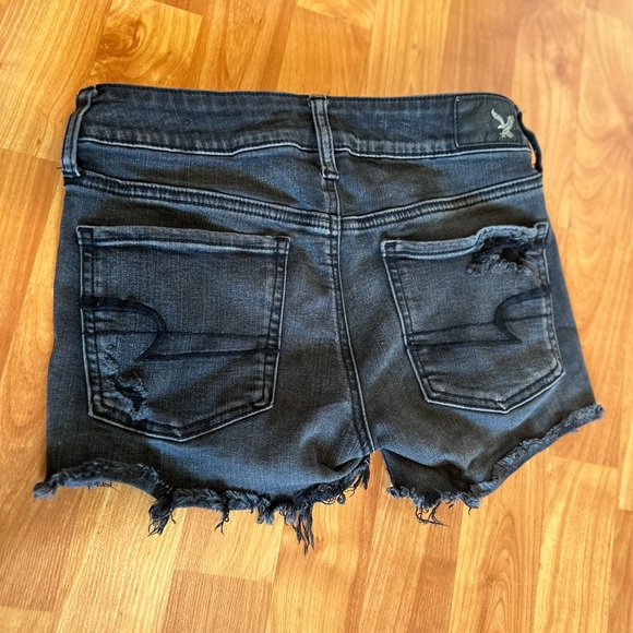 American Eagle AE Distressed Black Midi Shorts - Picture 2 of 4